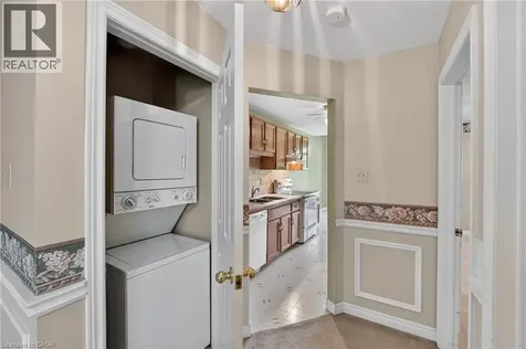 9 Wentworth Drive Grimsby ON L3M 5H9