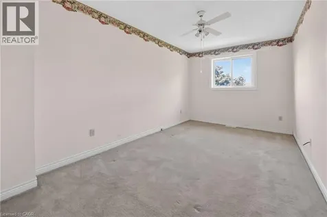 9 Wentworth Drive Grimsby ON L3M 5H9