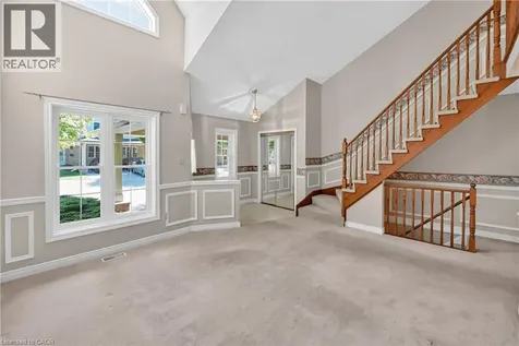9 Wentworth Drive Grimsby ON L3M 5H9