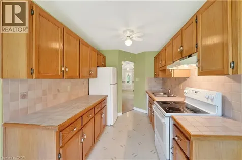 9 Wentworth Drive Grimsby ON L3M 5H9