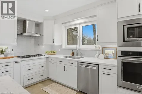 525 Grand Boulevard Oakville ON L6H 1P4