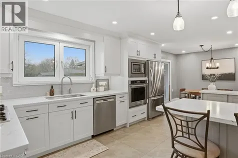 525 Grand Boulevard Oakville ON L6H 1P4