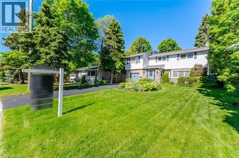 525 Grand Boulevard Oakville ON L6H 1P4