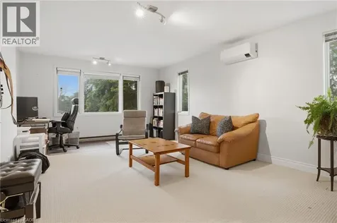 525 Grand Boulevard Oakville ON L6H 1P4