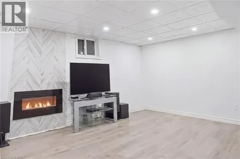525 Grand Boulevard Oakville ON L6H 1P4