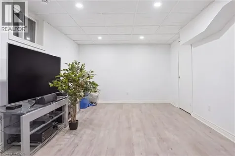 525 Grand Boulevard Oakville ON L6H 1P4