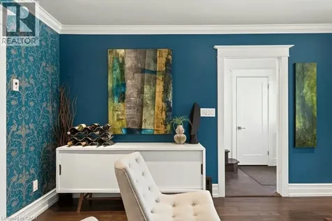 99 Hillcrest Avenue Hamilton ON L8P 2X1