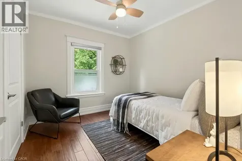 99 Hillcrest Avenue Hamilton ON L8P 2X1