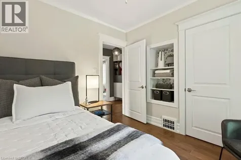 99 Hillcrest Avenue Hamilton ON L8P 2X1
