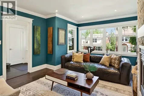 99 Hillcrest Avenue Hamilton ON L8P 2X1