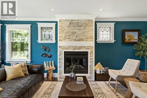 99 Hillcrest Avenue Hamilton ON L8P 2X1