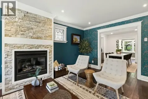 99 Hillcrest Avenue Hamilton ON L8P 2X1