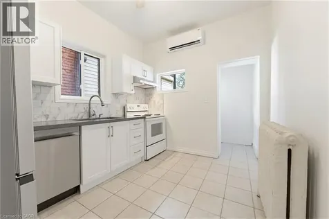 25 Strathcona Avenue South Hamilton ON L8P 4J1