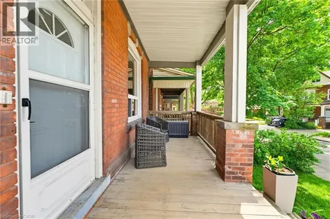 25 Strathcona Avenue South Hamilton ON L8P 4J1
