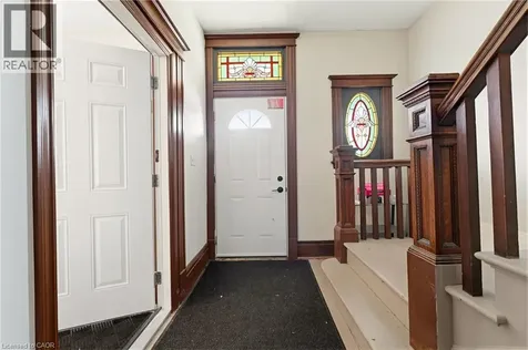 25 Strathcona Avenue South Hamilton ON L8P 4J1