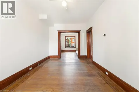 25 Strathcona Avenue South Hamilton ON L8P 4J1