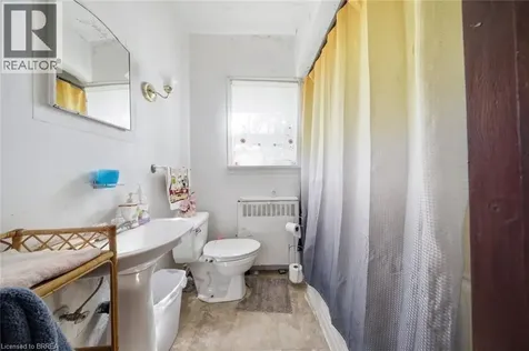 26 Alice Street Brantford ON N3R 1Y2