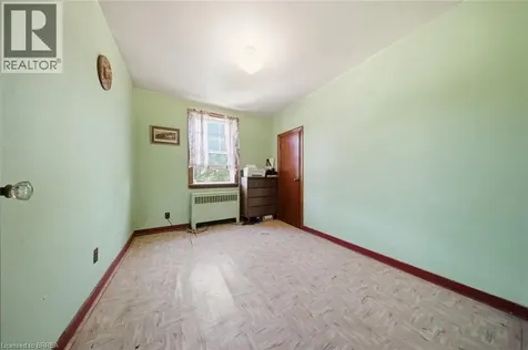 26 Alice Street Brantford ON N3R 1Y2