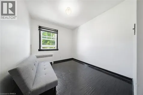 26 Alice Street Brantford ON N3R 1Y2