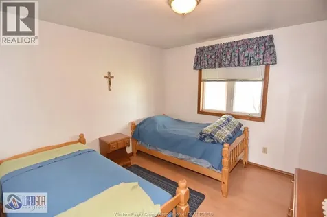 1435 St. Clair Avenue Windsor ON N9B 3K7