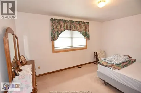 1435 St. Clair Avenue Windsor ON N9B 3K7