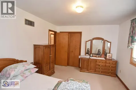1435 St. Clair Avenue Windsor ON N9B 3K7