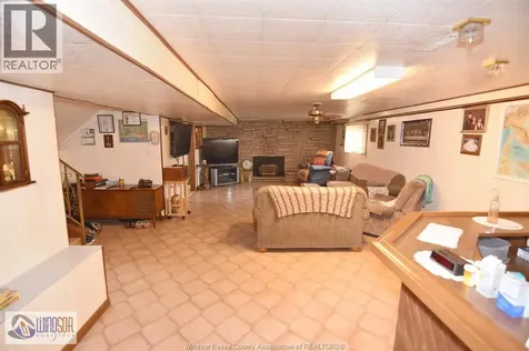 1435 St. Clair Avenue Windsor ON N9B 3K7