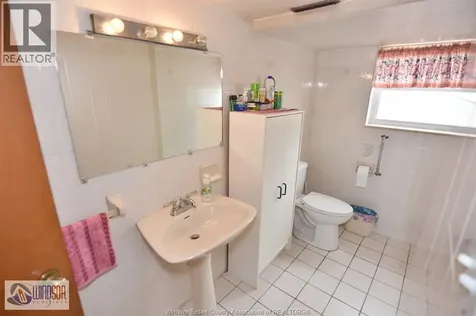 1435 St. Clair Avenue Windsor ON N9B 3K7