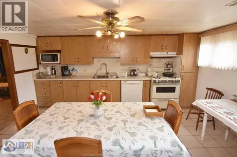 1435 St. Clair Avenue Windsor ON N9B 3K7