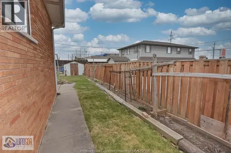 1435 St. Clair Avenue Windsor ON N9B 3K7