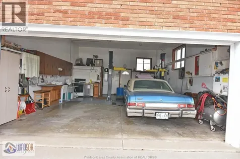 1435 St. Clair Avenue Windsor ON N9B 3K7