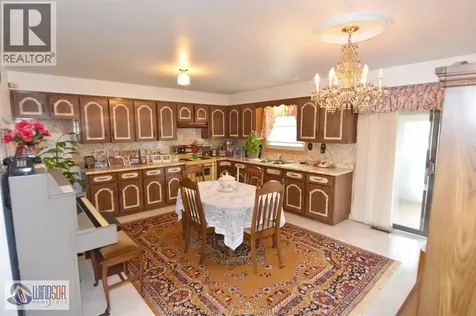 1435 St. Clair Avenue Windsor ON N9B 3K7