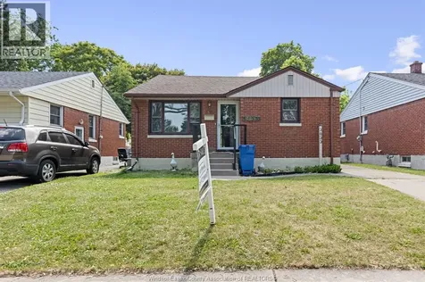 3833 Vaughan Windsor ON N9C 1Z6