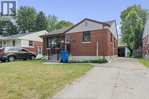 3833 Vaughan Windsor ON N9C 1Z6