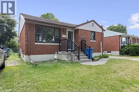 3833 Vaughan Windsor ON N9C 1Z6