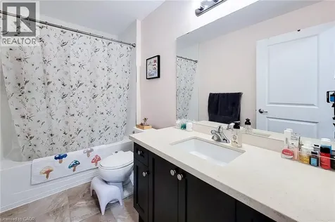 85 Robinson Street Hamilton ON L8P 0B9