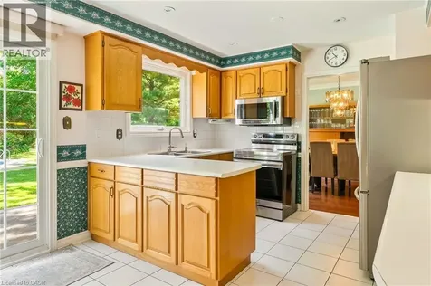 255 Spring Garden Road Oakville ON L6L 5H5