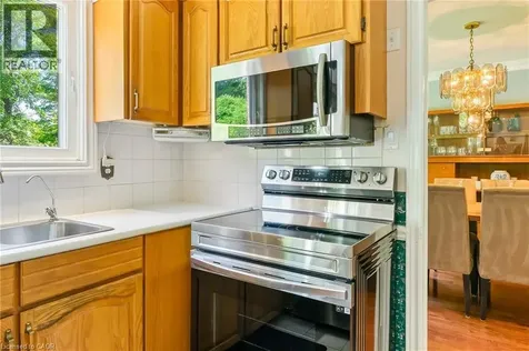 255 Spring Garden Road Oakville ON L6L 5H5