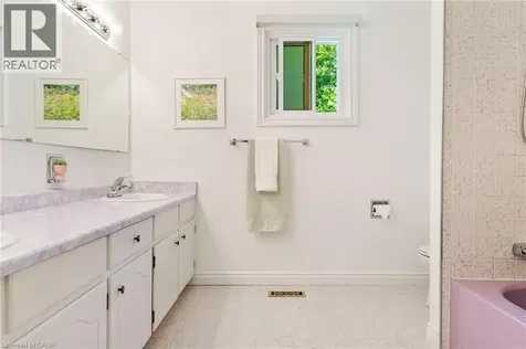 255 Spring Garden Road Oakville ON L6L 5H5