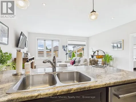 404 Devonshire Road Saugeen Shores ON N0H 2C3