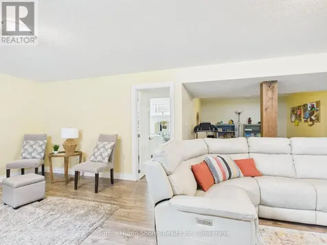 404 Devonshire Road Saugeen Shores ON N0H 2C3