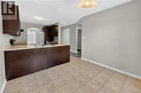 7 Hepworth Crescent Ancaster ON L9K 0C4