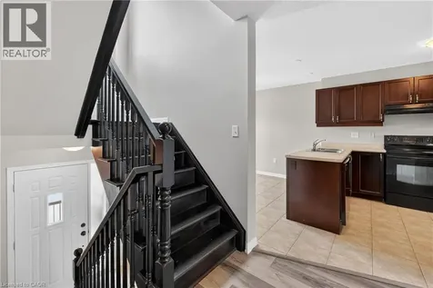 7 Hepworth Crescent Ancaster ON L9K 0C4