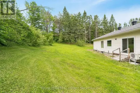 52 Old Scotia Place Oro-medonte ON L3V 0R7