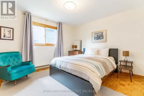29 Lorrie Crescent Tiny ON L0L 2T0