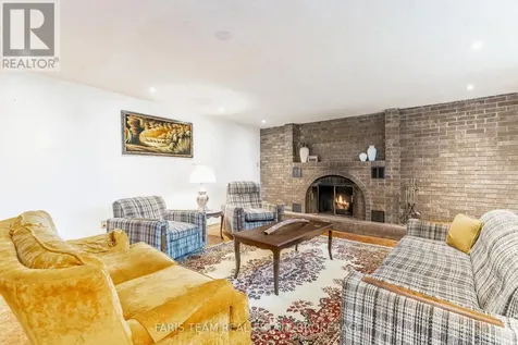 29 Lorrie Crescent Tiny ON L0L 2T0