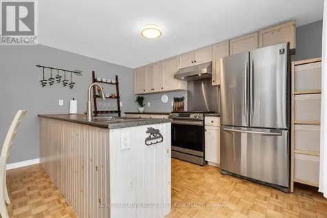 5724 Penetanguishene Road Springwater ON L0L 1P0