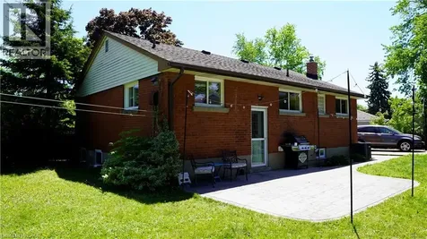 12 Cecilia Court Hamilton ON L8T 2E9