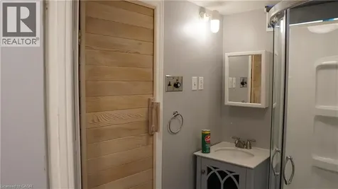 12 Cecilia Court Hamilton ON L8T 2E9
