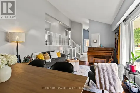 767 Adams Avenue Ottawa ON K1G 2Y1